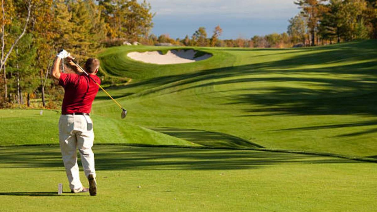 Five Things You Must Bring to the Golf Course