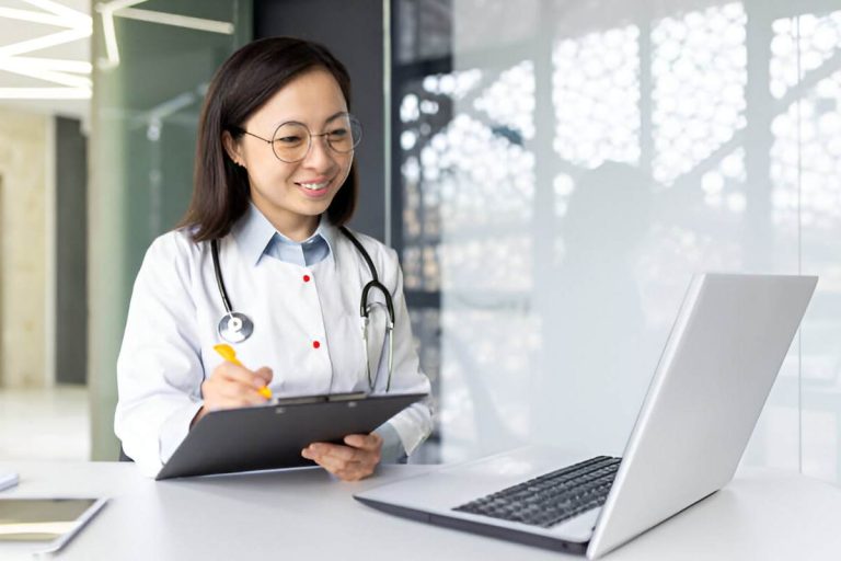 4 Tips to Nail Your Medical Assistant Interview