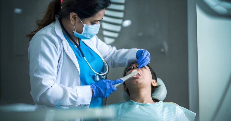 A Guide to Choosing the Right Disposable Gloves