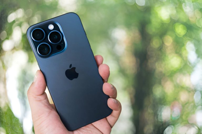 From Old Tech to Top Dollar: Sell Your iPhone Online