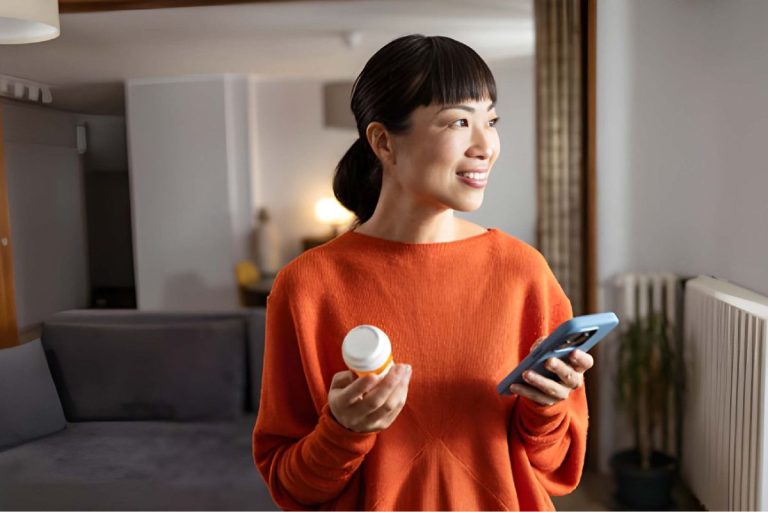 Why More People Are Switching to Online Health Supplements?
